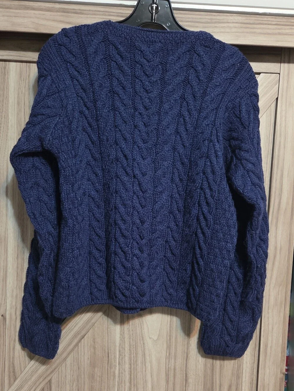 Carraig Donn Cable Knit Button-Front Women’s Wool Sweater Cardigan - Navy - Picture 4 of 5